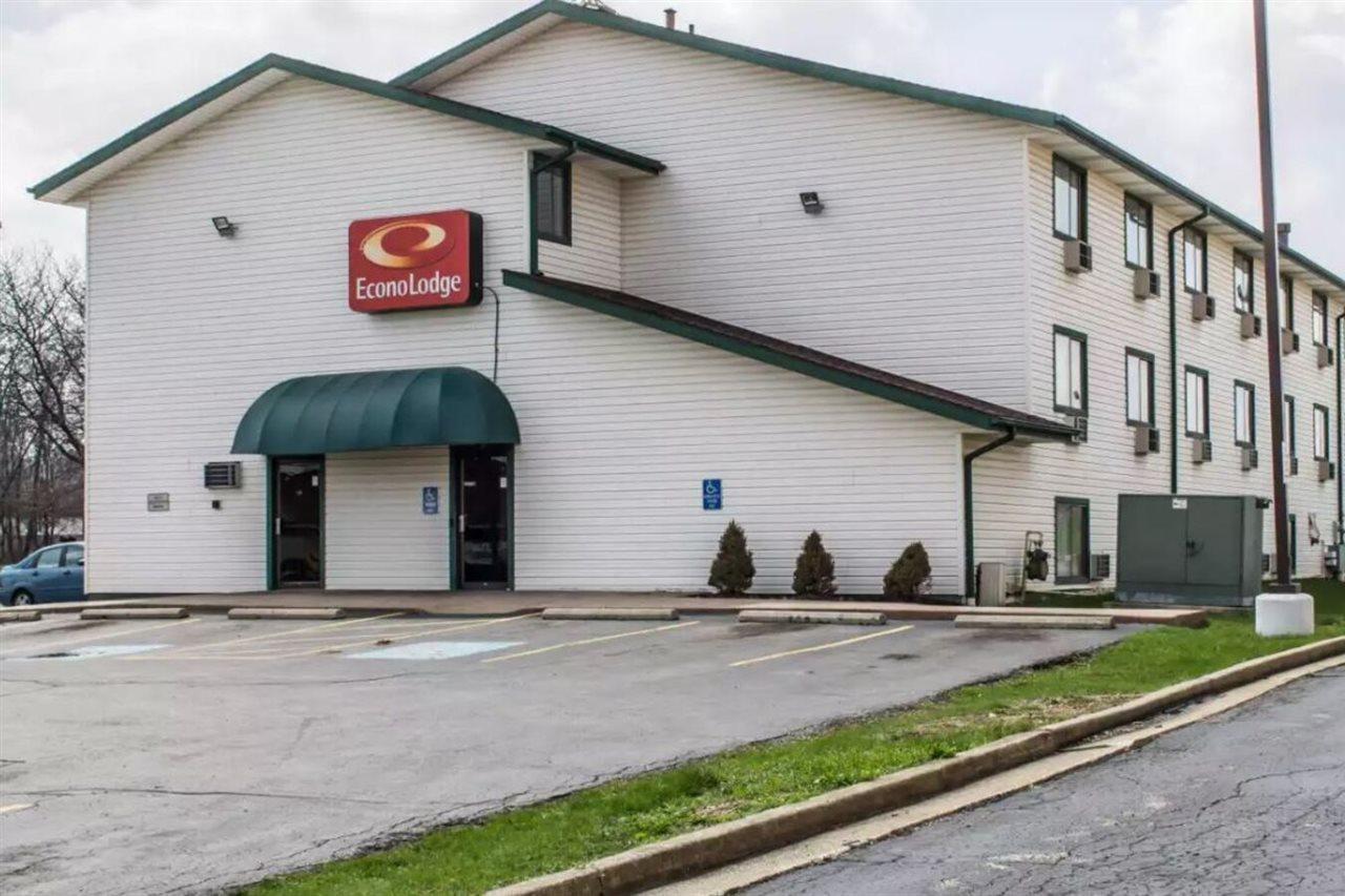 Montrose Econo Lodge Akron Copley Northwest מראה חיצוני תמונה